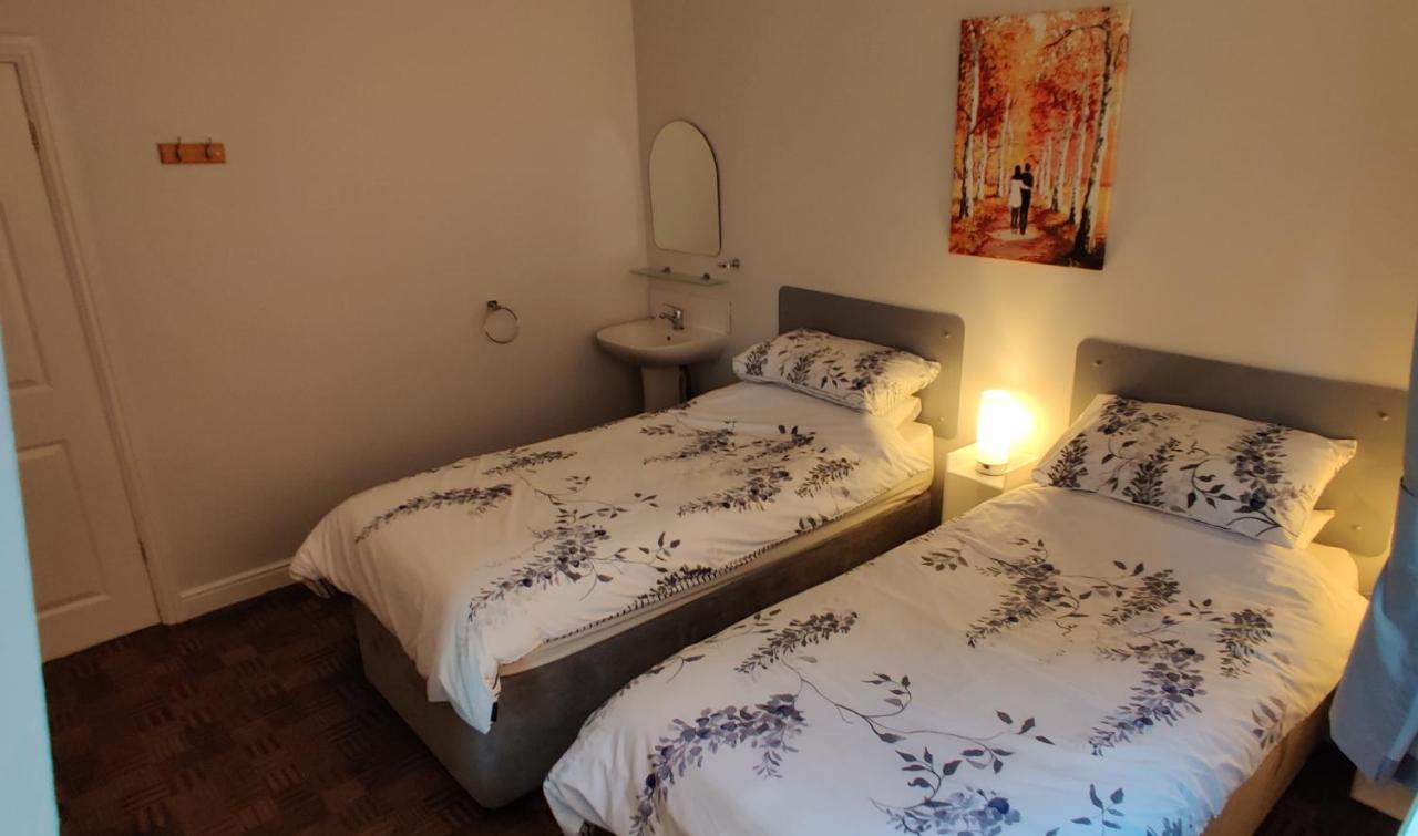 Aaron Bed & Breakfast
